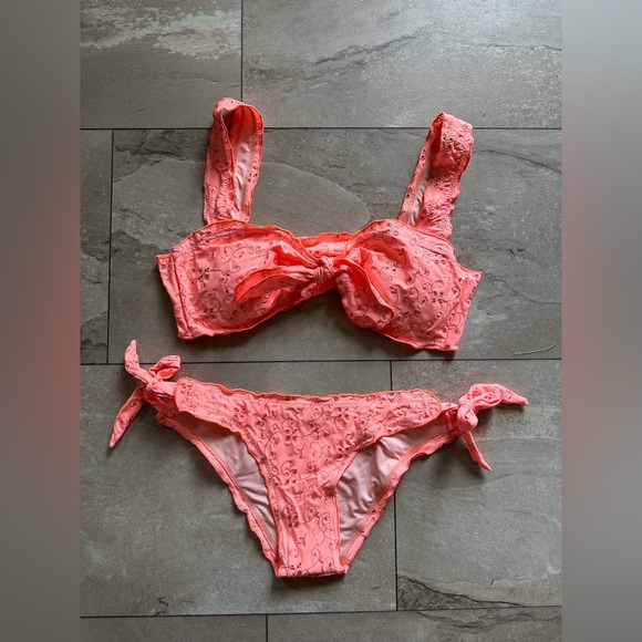 Pink Lily Dive On Eyelet Coral Bikini - Picture 2 of 2